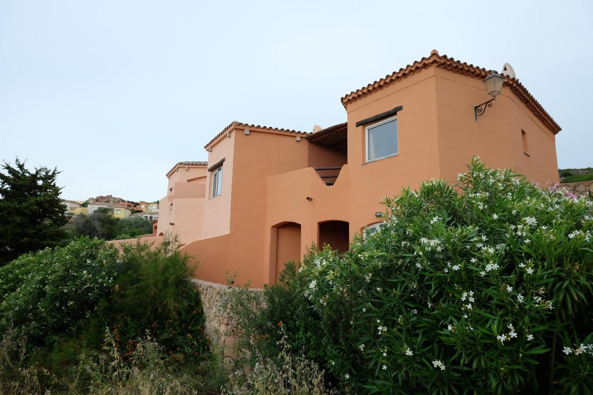 Calarossa Sardinia Apartments Isola Rossa Eksteriør billede