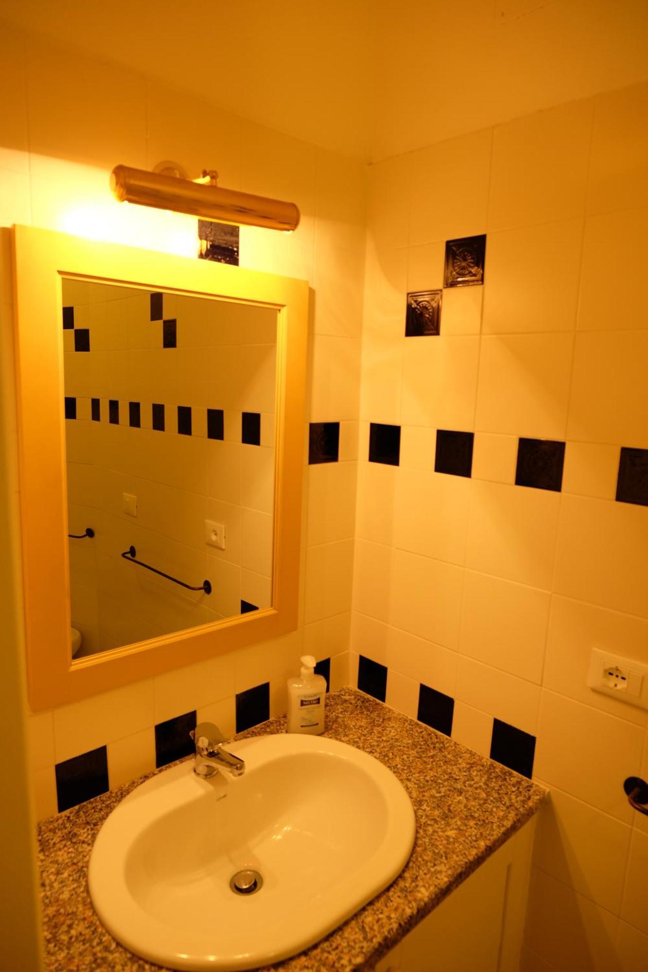 Calarossa Sardinia Apartments Isola Rossa Eksteriør billede